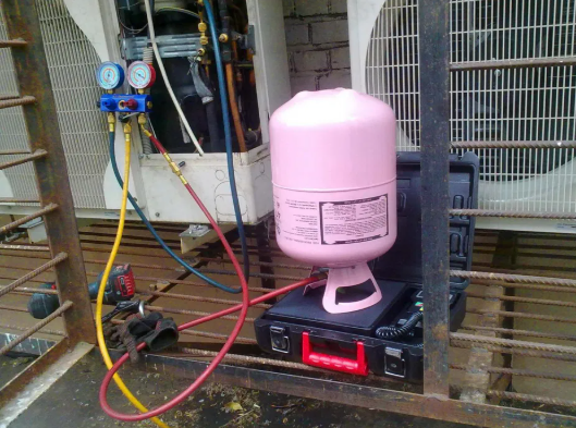 Konditsionerga freon quyish